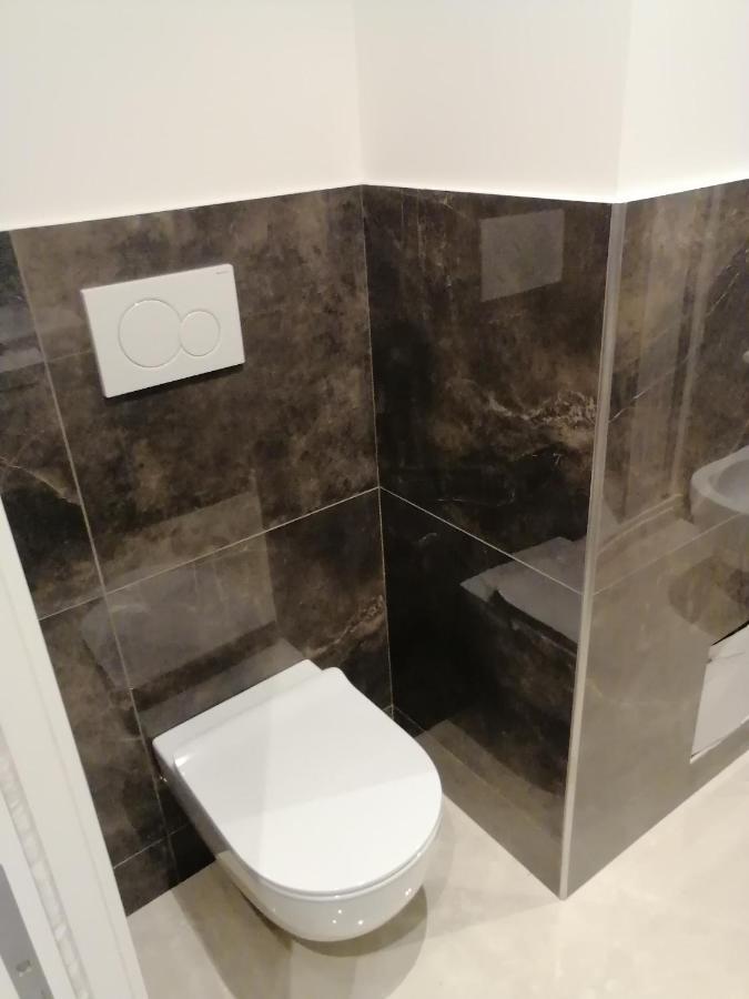 Bari Home33 外观 照片